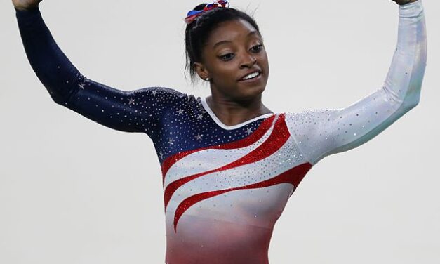 Simone Biles Dominates Olympic Qualifying Round Despite Injury