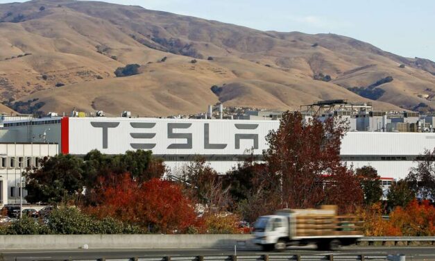 Tesla Race Discrimination Trial Begins in Oakland